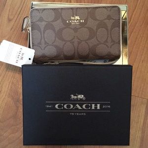 Coach Wallet/Clutch- Tan and Cream Monogram